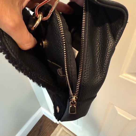 Simply Southern Crossbody bag - Picture 9 of 11